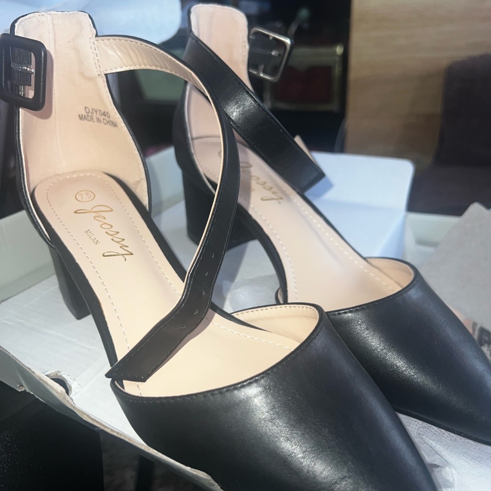 Jeossy Black Women's Heels